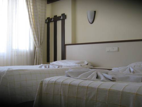 Imagen de la habitación del Oya Family Suites. Foto 2