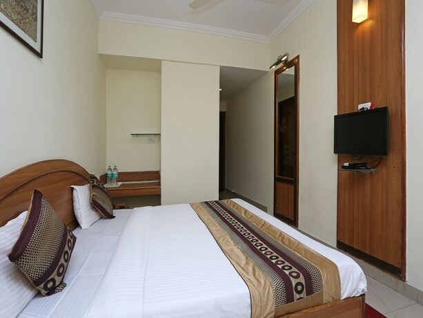 Imagen de la habitación del Oyo 11307 Hotel Satya Villas. Foto 13