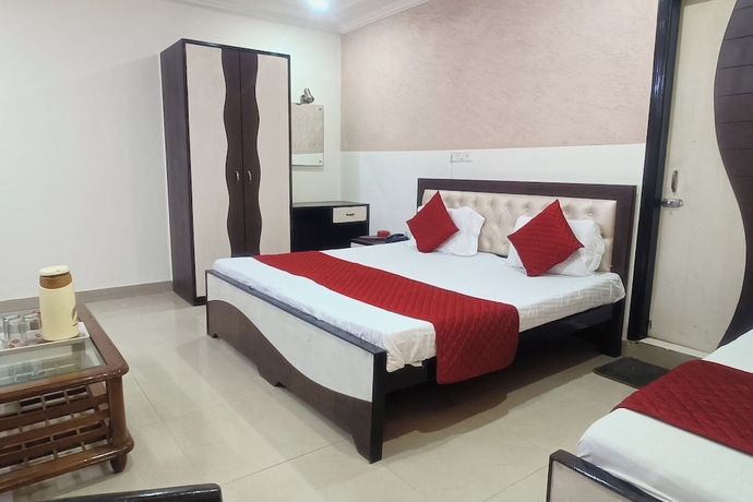 Imagen de la habitación del Oyo 12253 Jigyasa Palace. Foto 16