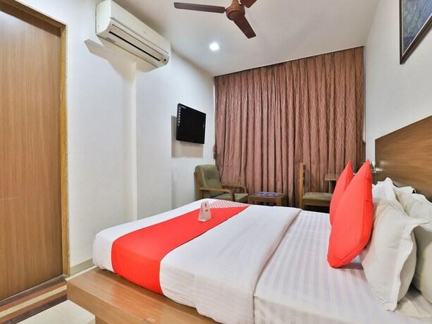Imagen de la habitación del Oyo 14837 Hotel Uberoi Anand. Foto 17