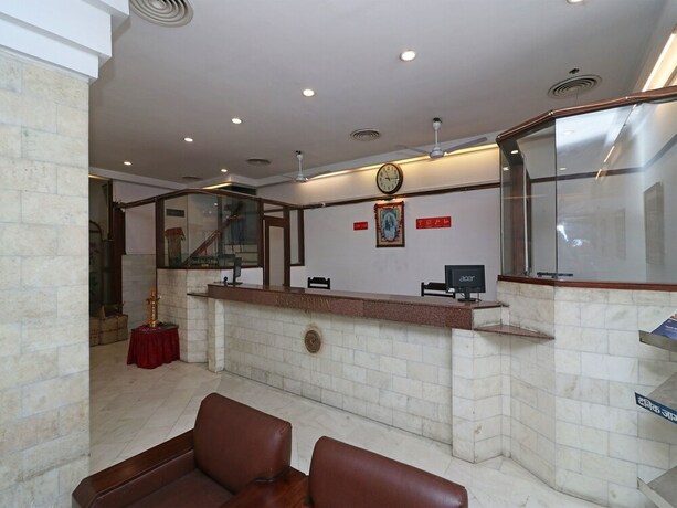 Imagen de los interiores del Oyo 14837 Hotel Uberoi Anand. Foto 19