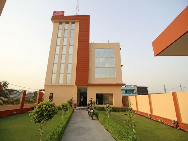 Imagen general del Oyo 6343 Hotel City Rooms Greater Noida. Foto 1