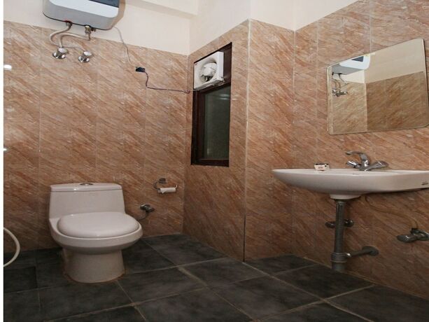 Imagen de la habitación del Oyo 6343 Hotel City Rooms Greater Noida. Foto 9