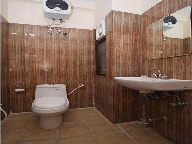 Imagen de la habitación del Oyo 6343 Hotel City Rooms Greater Noida. Foto 12