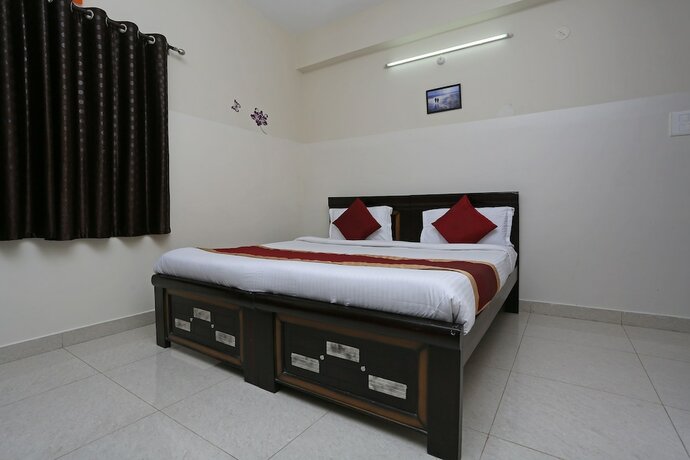 Imagen de la habitación del Oyo 6749 The Royal Nest. Foto 2