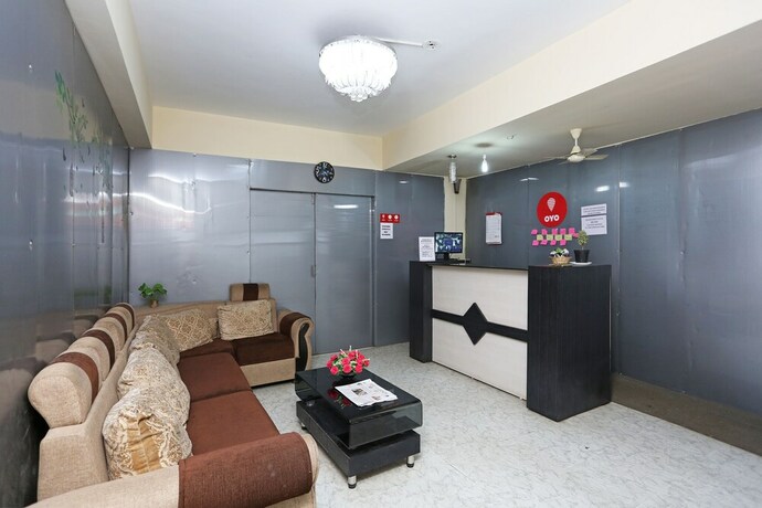 Imagen de los interiores del Oyo 6749 The Royal Nest. Foto 17