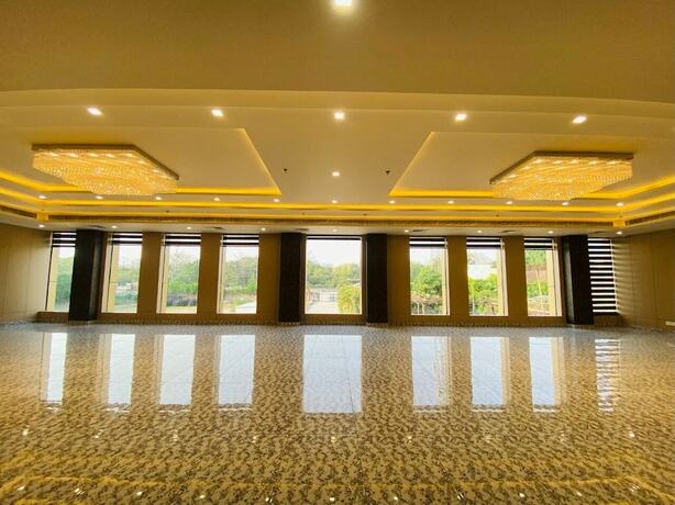 Imagen general del Oyo 9847 Hotel Blue Empire. Foto 1