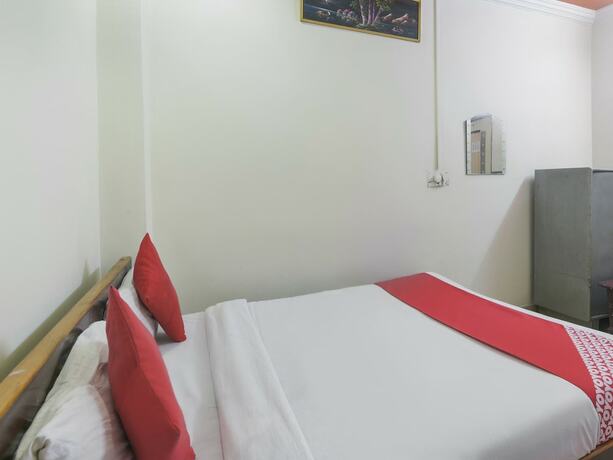 Imagen de la habitación del Oyo Rooms Railway Station Cantt. Foto 18