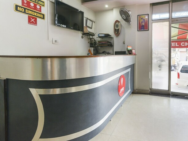 Imagen de los interiores del Oyo Rooms Railway Station Cantt. Foto 21