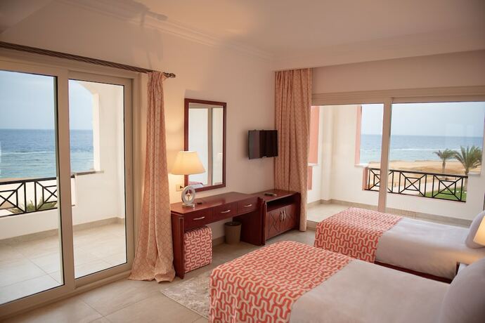 Imagen general del Oyster Bay Beach Suites. Foto 9