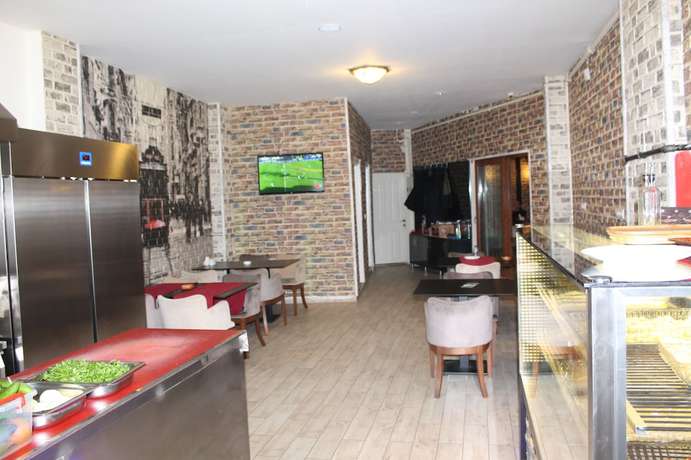 Imagen del bar/restaurante del Oz Guven Hotel. Foto 6