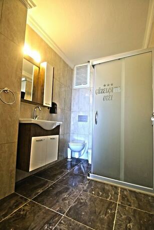 Imagen de la habitación del Oz Guzelcamli Otel. Foto 13