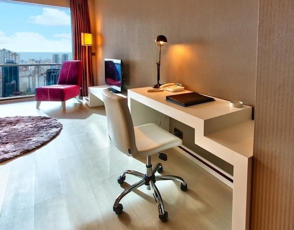 Imagen de la habitación del Ozay Suites. Foto 7