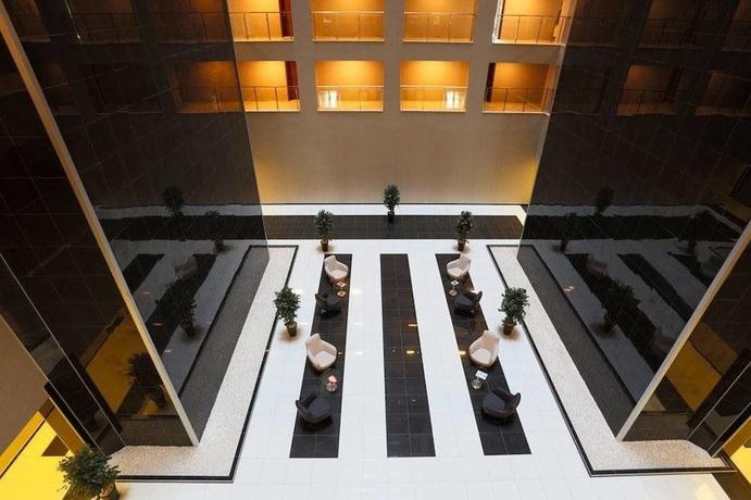 Imagen de los interiores del Ozay Suites. Foto 20