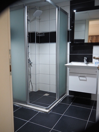Imagen de la habitación del Ozbay Hotel. Foto 7