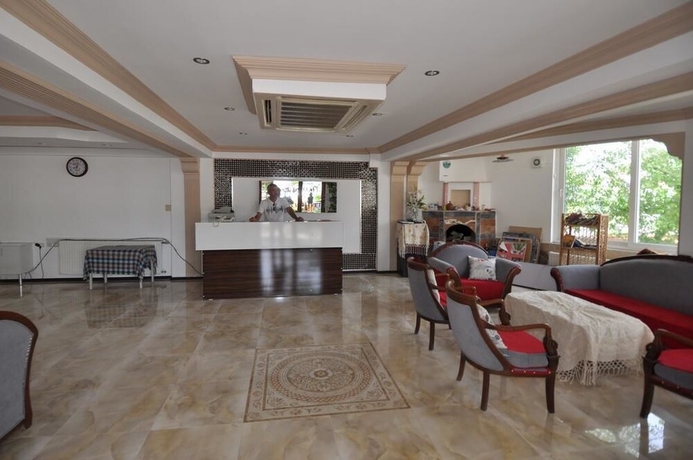 Imagen de los interiores del Ozbay Hotel. Foto 14