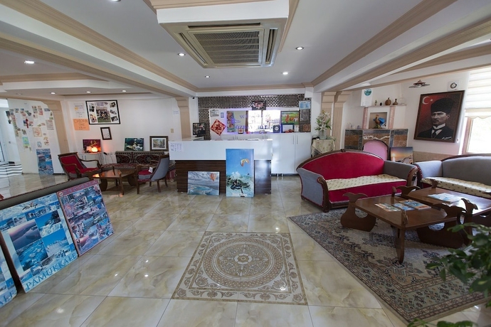 Imagen de los interiores del Ozbay Hotel. Foto 16