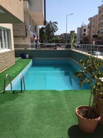 Imagen de la piscina del Ozcam Hotel. Foto 9