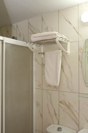 Imagen de la habitación del Ozhan Hotel, Antalya. Foto 13