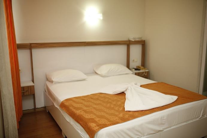 Imagen de la habitación del Ozhan Hotel, Antalya. Foto 14