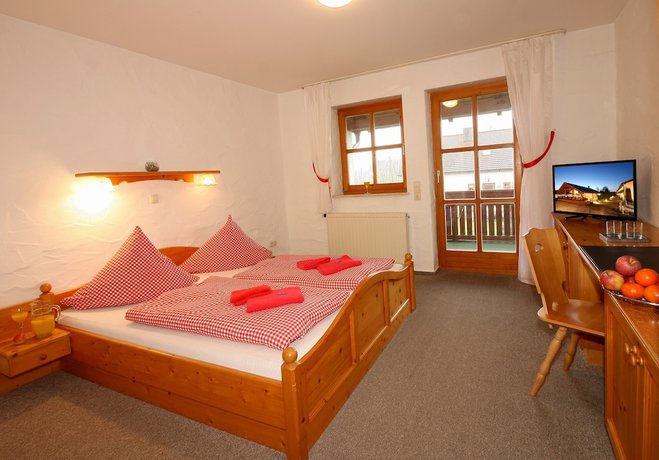 Imagen de la habitación del PAGA Hotel. Foto 12