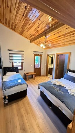 Imagen general del PARADİSE LAKE HOTEL. Foto 2