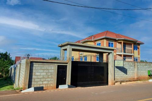 Imagen general del PB & J Christian Guest House Entebbe. Foto 1