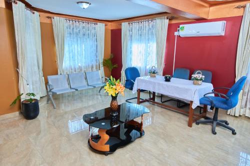 Imagen general del PB & J Christian Guest House Entebbe. Foto 15