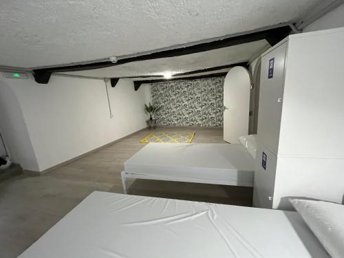 Imagen general del PORTON. Foto 2