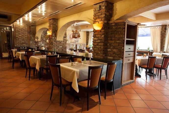Imagen del bar/restaurante del PP Hotel Grefrather Hof. Foto 7