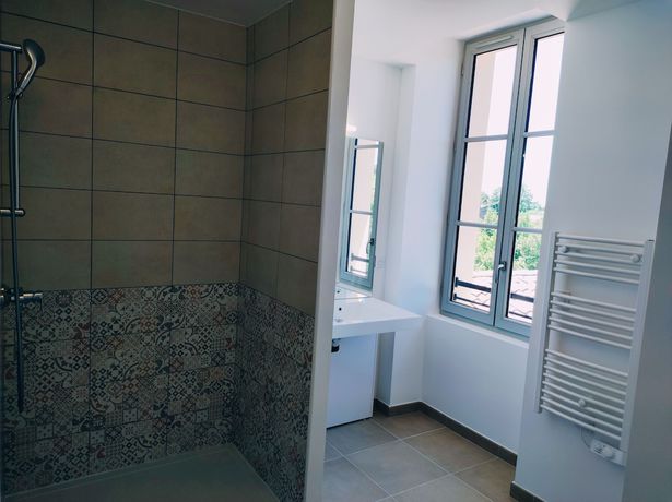 Imagen de la habitación del PREMIERE PIERRE. Foto 2