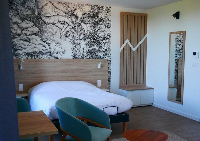 Imagen de la habitación del PREMIERE PIERRE. Foto 9