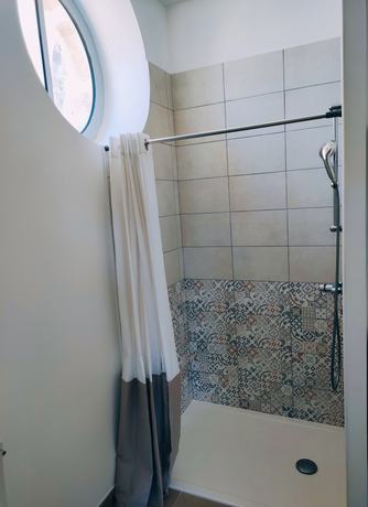 Imagen de la habitación del PREMIERE PIERRE. Foto 12