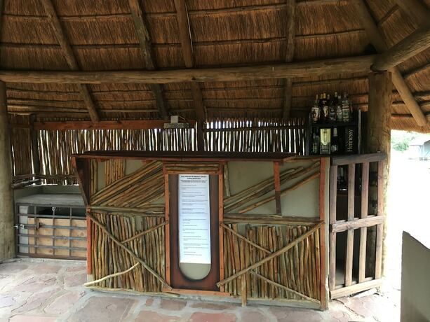 Imagen del bar/restaurante del Paje River Camp. Foto 18