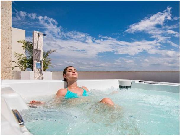 Imagen general del Palacio Cueto. Foto 2