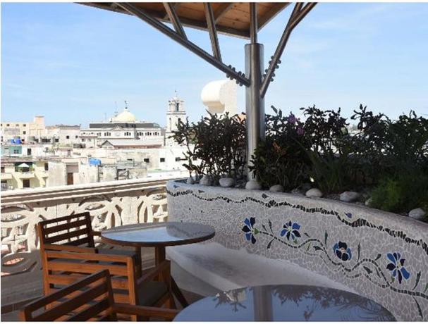 Imagen general del Palacio Cueto. Foto 4