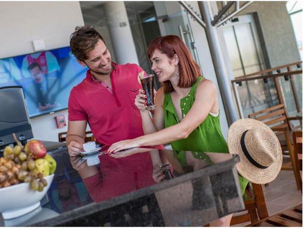 Imagen del bar/restaurante del Palacio Cueto. Foto 9