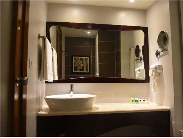 Imagen de la habitación del Palacio Cueto. Foto 12