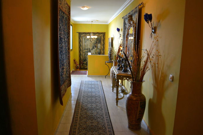 Imagen de los interiores del Palacio Domain Safed Luxury Boutique Hotel. Foto 14