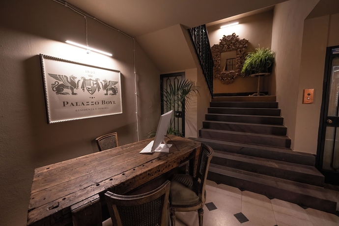 Imagen de los interiores del Palazzo Boyl 1840. Foto 14