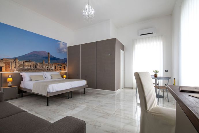 Imagen de la habitación del Palazzo Caracciolo del Sole. Foto 15