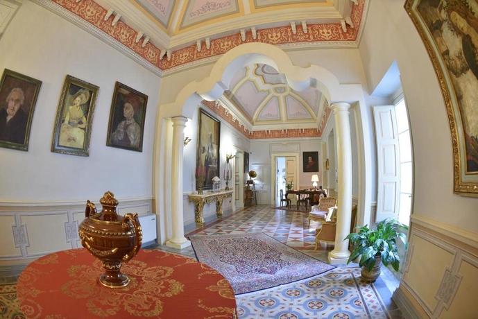 Imagen general del Palazzo De Castro. Foto 1