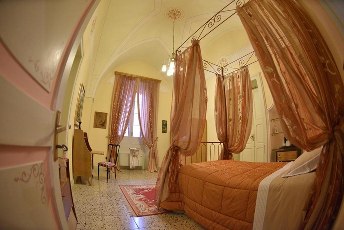 Imagen general del Palazzo De Castro. Foto 9