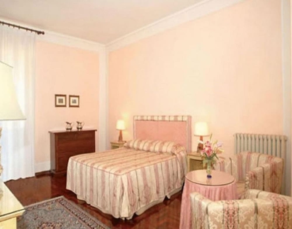 Imagen de la habitación del Palazzo Dragoni Residenza D'epoca. Foto 2