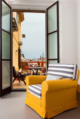 Imagen de los interiores del Palazzo Jannuzzi Relais. Foto 13