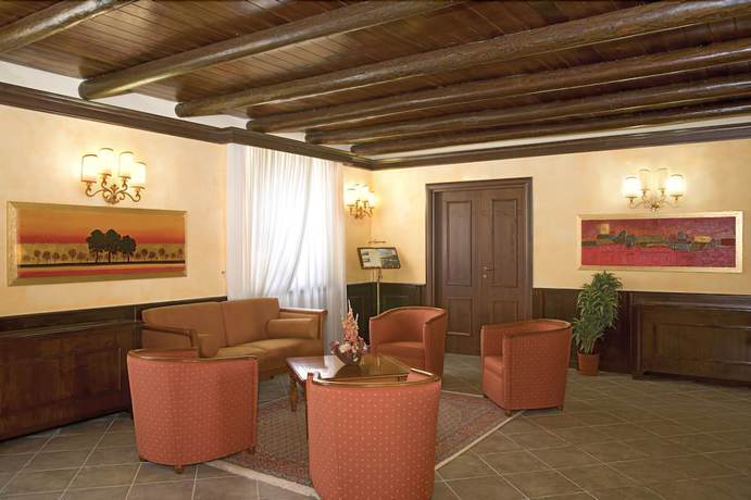 Imagen de los interiores del Palazzo Marzano. Foto 16