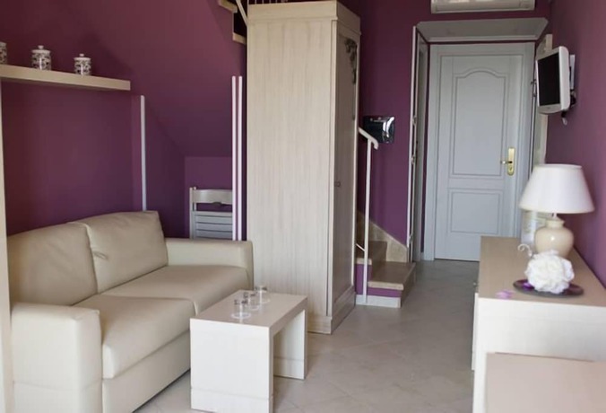 Imagen de la habitación del Palazzo Reginella Residence Hotel. Foto 2