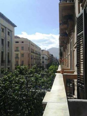 Imagen general del Palazzo Savona. Foto 2
