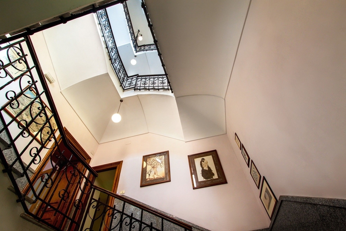 Imagen de los interiores del Palazzo Starace. Foto 16