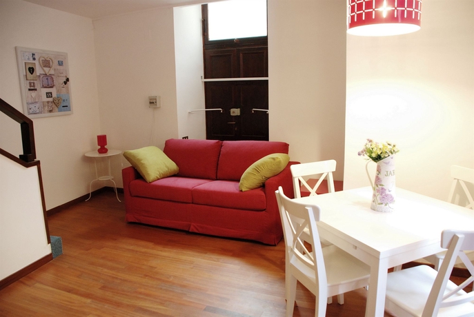 Imagen de los interiores del Palazzo Velli Suites. Foto 11